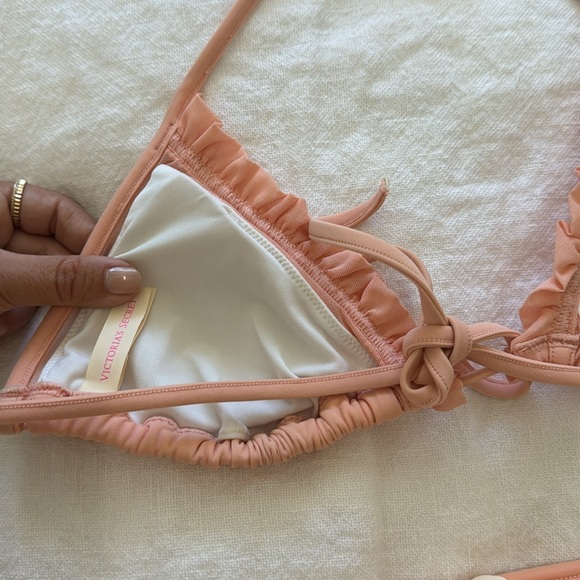 Victoria’s secret peach ruffle bikini set - Picture 2 of 4